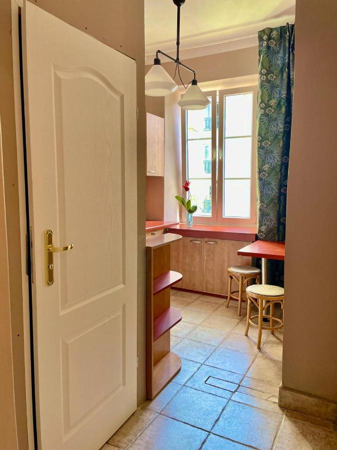 Backpack Apart Rooms Warszawa Eksteriør billede